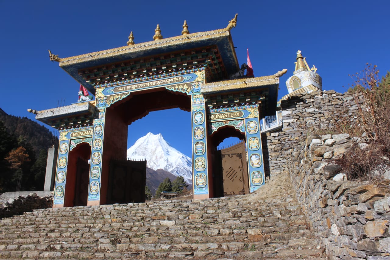 Manaslu Circuit Trek via Barpak and Laprak -19 Days