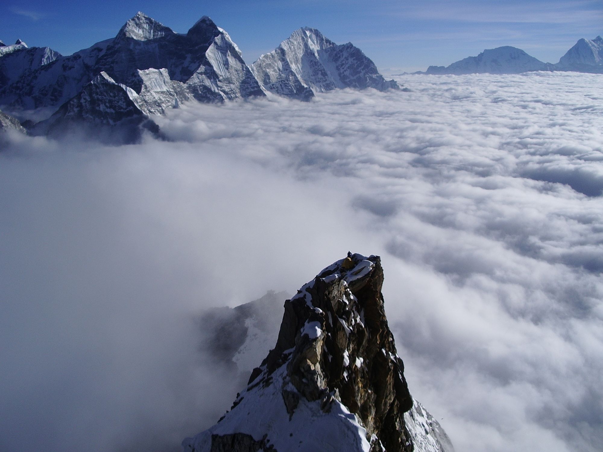 Mt. Amadablam (6,812m Expedition: A Thrilling Himalayan Adventure